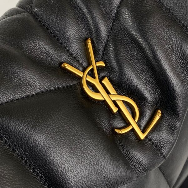 YSL Puffer Small Monogram Çanta – Siyah / Gold Aksesuar - Görsel 4