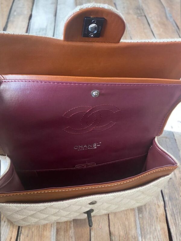 Chanel Classic Flap Bag – Keten Bej / Kahverengi Zincir Askılı - Görsel 4